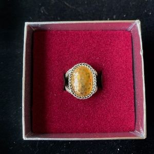 Retired Premier Designs "Trendsetter" Ring